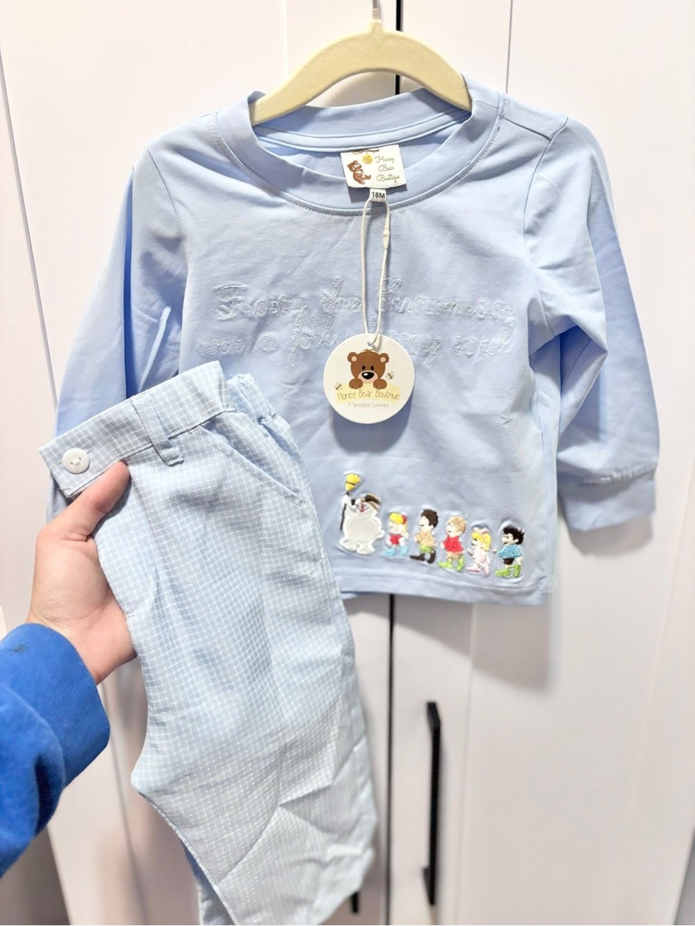Frosty the snow man Baby Light Blue Two-Piece Outfit with Character Embroidery